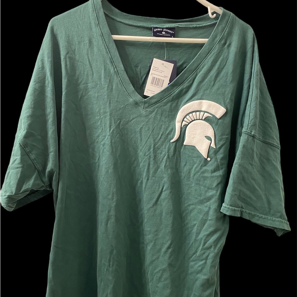 Women's Michigan state tee shirt.
